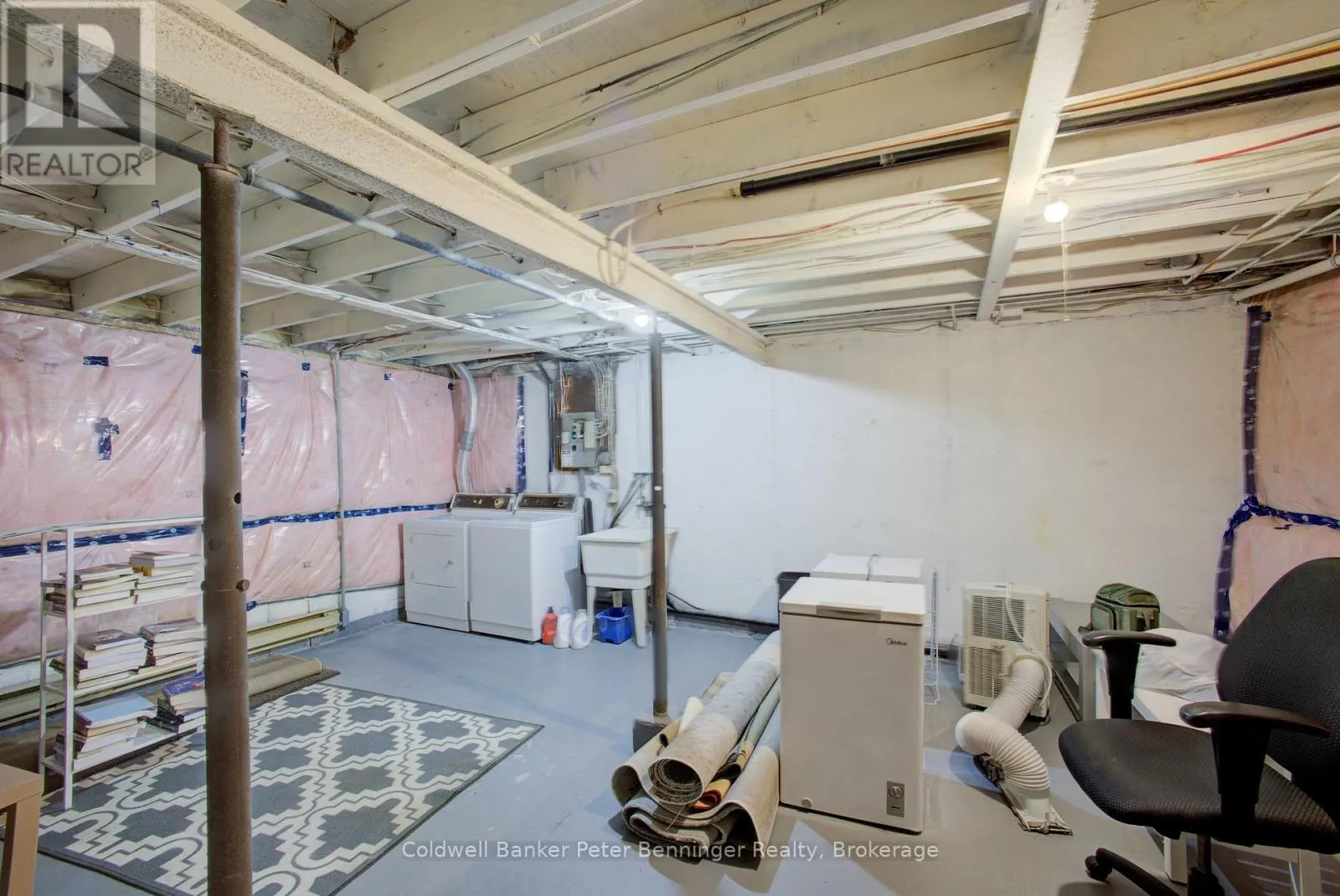 Laundry & Unfinished Basement