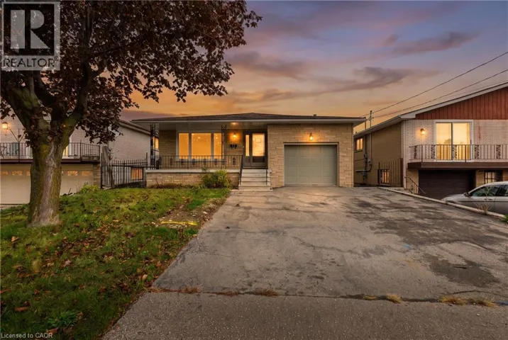 11 ALGONQUIN Court Unit# Upper, Hamilton, Ontario L8T4T2