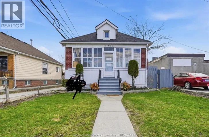 1023 HALL AVENUE, Windsor, Ontario N9A2M6