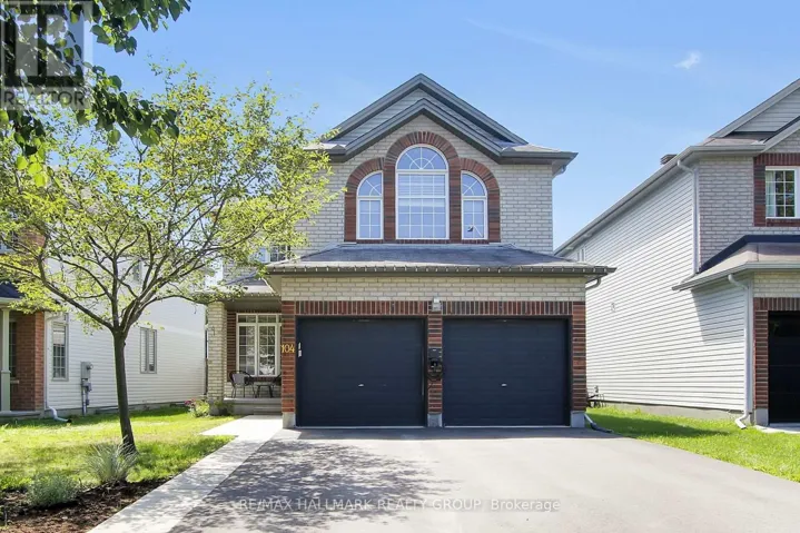 104 STRATHCARRON CRESCENT, Ottawa, Ontario K2K0C7