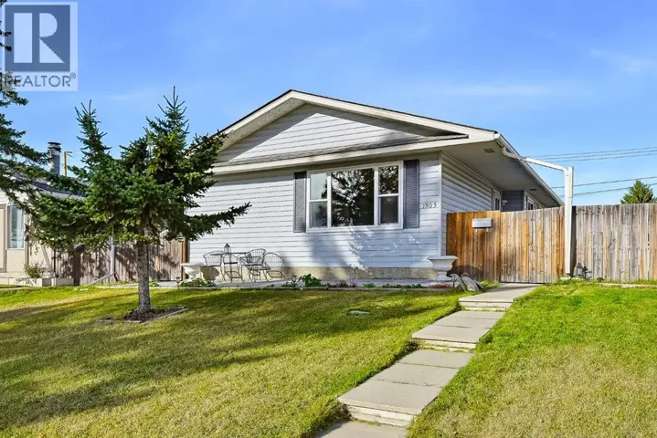 1303 Penedo Crescent SE, Calgary, Alberta T2A3N7