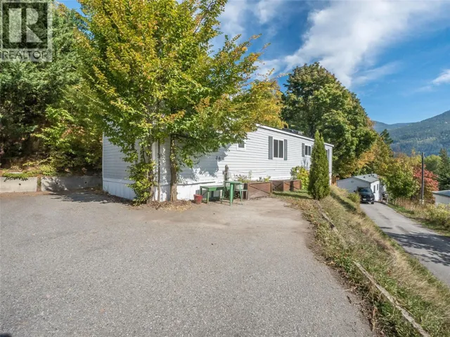 739 Highway 3A Highway Unit# 30, Nelson, British Columbia V1L6M4