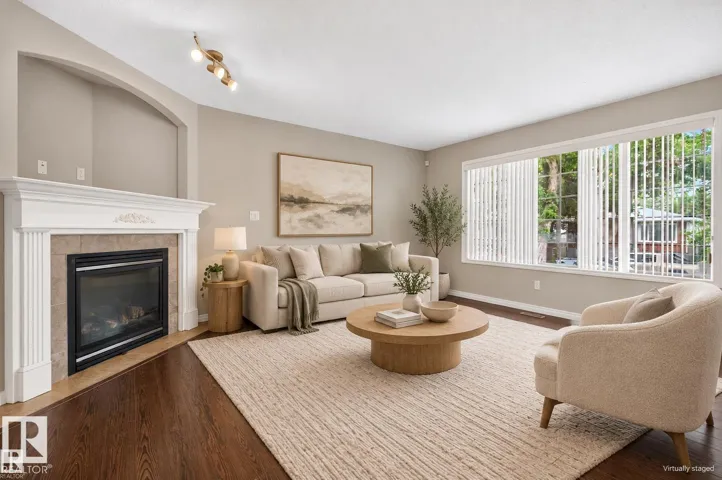 11910 93 ST NW, Edmonton, Alberta T5G1E5