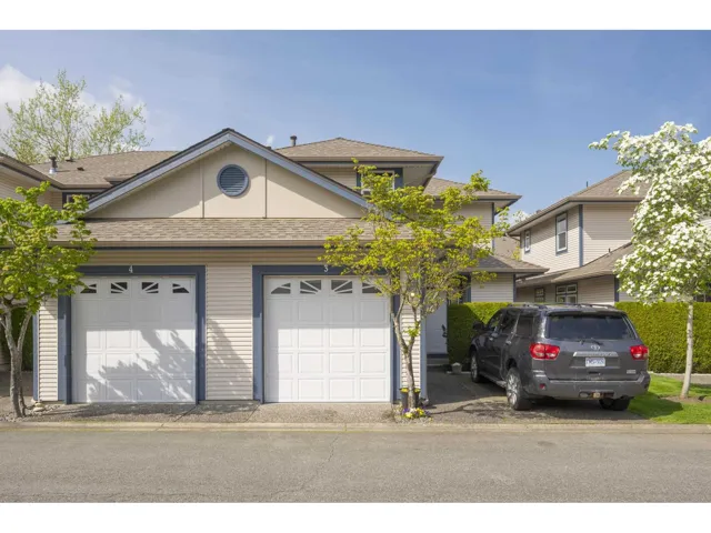 3 4725 221 STREET, Langley, British Columbia V2Z1B4