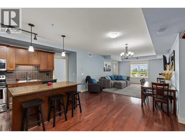 2070 Boucherie Road Unit# 402, West Kelowna, British Columbia V4T3K9
