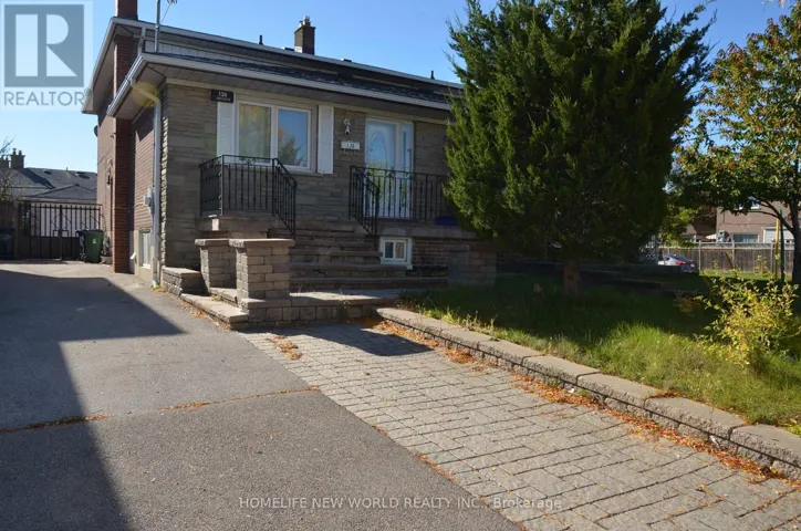 138 LINDYLOU ROAD, Toronto (Humbermede), Ontario M9M2B6
