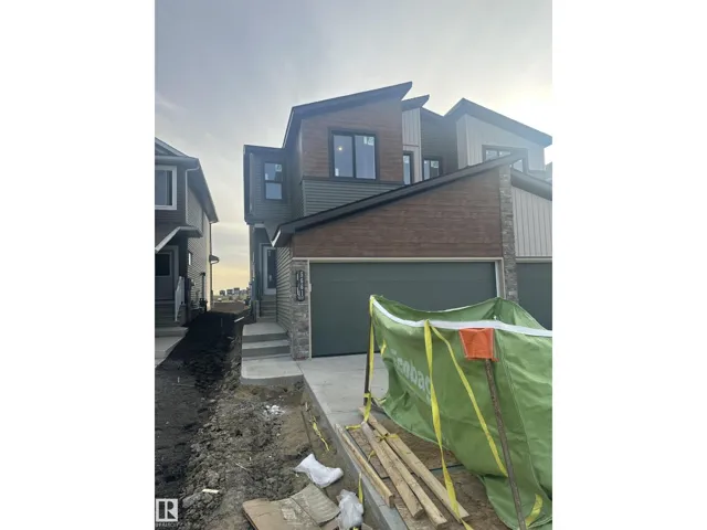 5661 Hawthorn WY SW, Edmonton, Alberta T6X3C1
