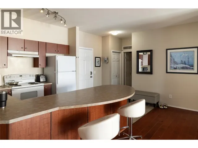 1873 Country Club Drive Unit# 2406, Kelowna, British Columbia V1V2W6