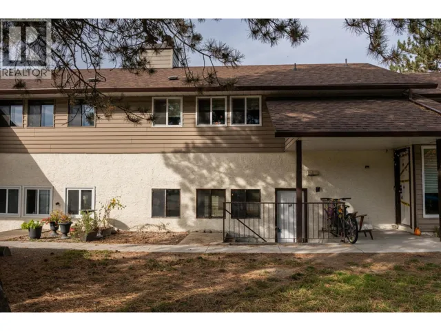 1451 1 Avenue NE, Salmon Arm, British Columbia V1E1N9