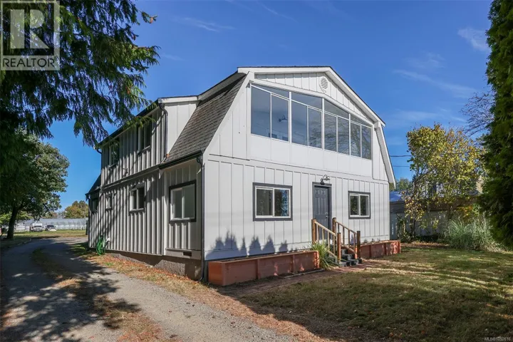 770 Knight Rd, Comox, British Columbia V9M3T3