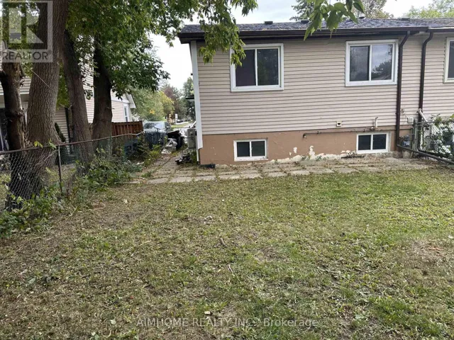 302 CLIFFWOOD ROAD, Toronto (Hillcrest Village), Ontario M2H2E5