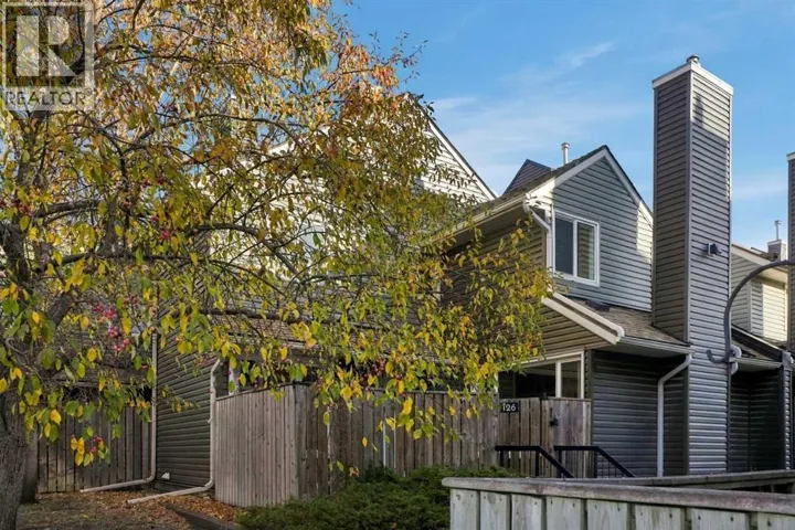 126, 33 Glamis Green SW, Calgary, Alberta T3E6T9