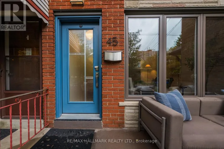 45 SORAUREN AVENUE, Toronto (Roncesvalles), Ontario M6R2C8