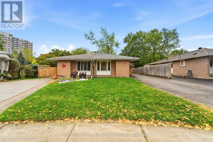 1916 REISS COURT, Mississauga (Clarkson), Ontario L5J3S3