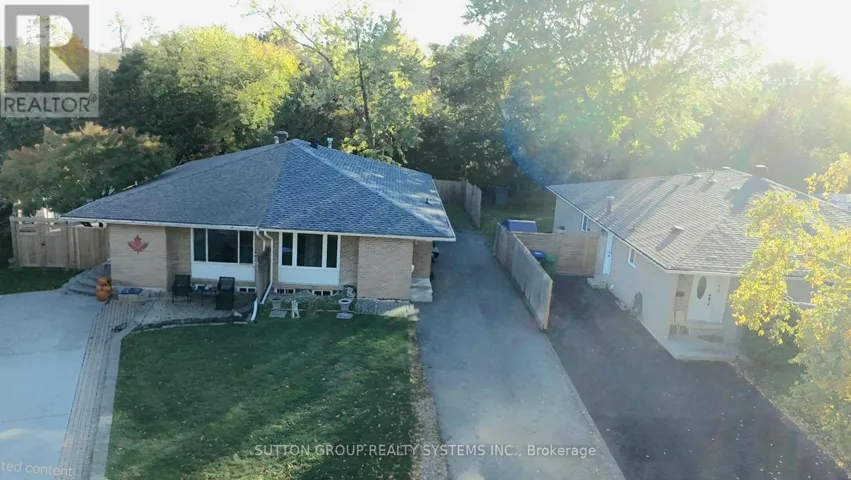 1916 REISS COURT, Mississauga (Clarkson), Ontario L5J3S3