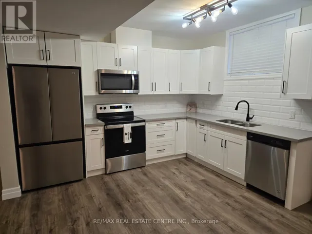LOWER - 160 BECK STREET, Cambridge, Ontario N3H2Y3