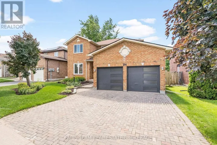 186 FERNDALE DRIVE S, Barrie (Ardagh), Ontario L4N8A1
