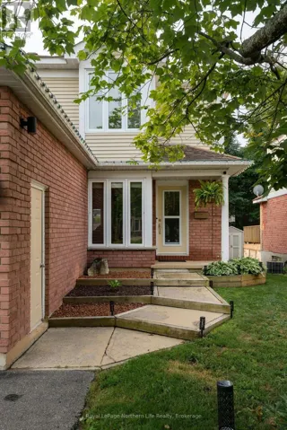 637 TACKABERRY DRIVE, North Bay (West End), Ontario P1B9L2