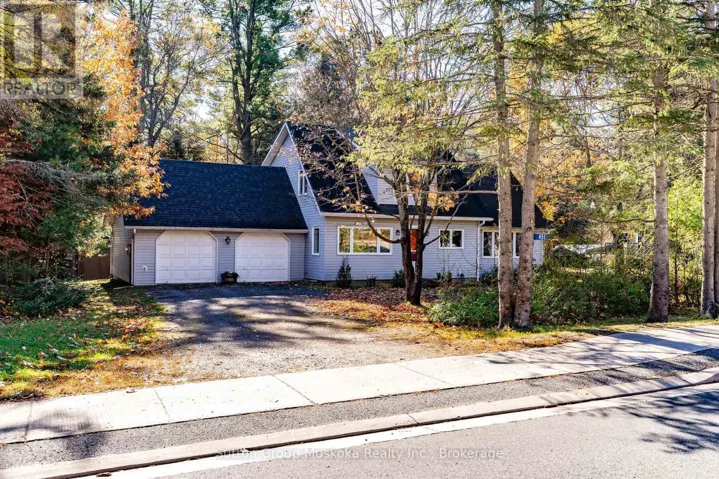 451 MUSKOKA RD #10 ROAD, Huntsville (Stephenson), Ontario P0B1L0