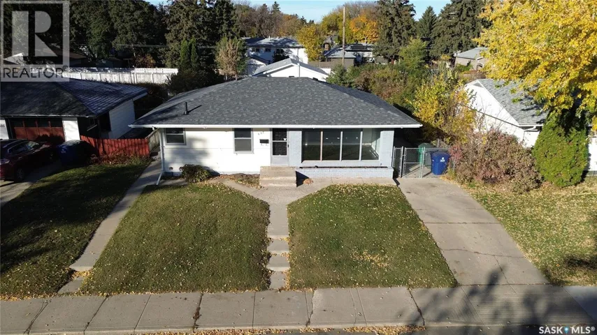 607 Q AVENUE N, Saskatoon, Saskatchewan S7L2Y2