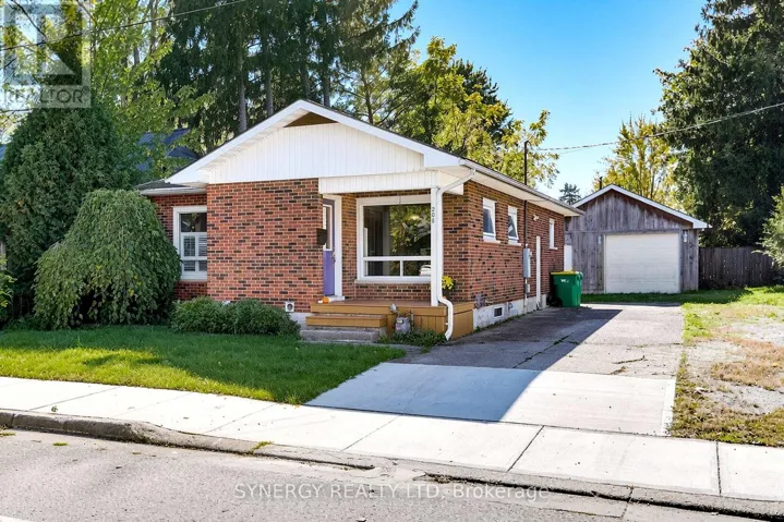 208 KING STREET, Southwest Middlesex (Glencoe), Ontario N0L1M0