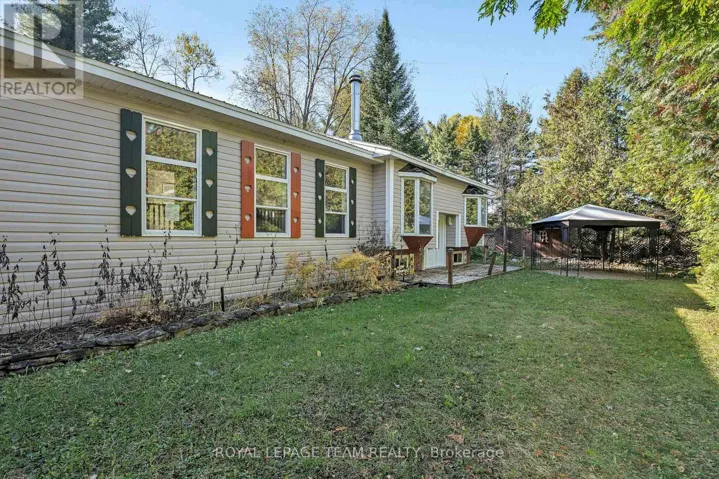 641 HARPER ROAD, Tay Valley, Ontario K7H3C9