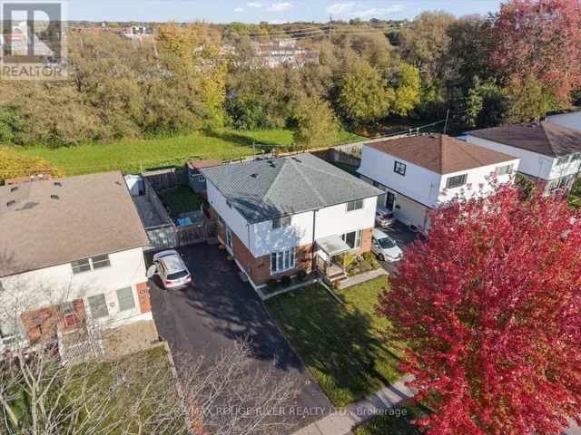297 DURHAM COURT, Oshawa (Vanier), Ontario L1J5R5