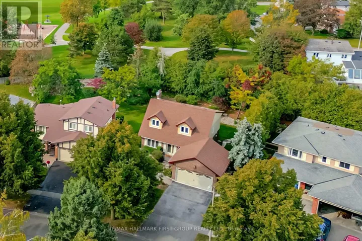 33 ANSTEAD CRESCENT, Ajax (South West), Ontario L1S3X4