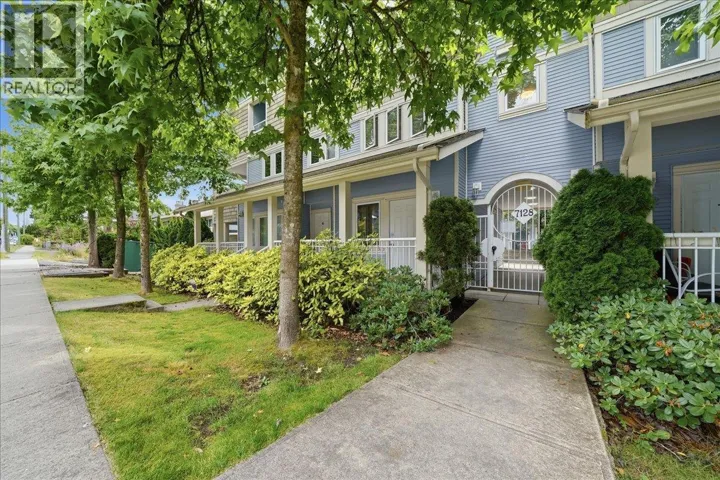 1 7128 17TH AVENUE, Burnaby, British Columbia V3N1K7