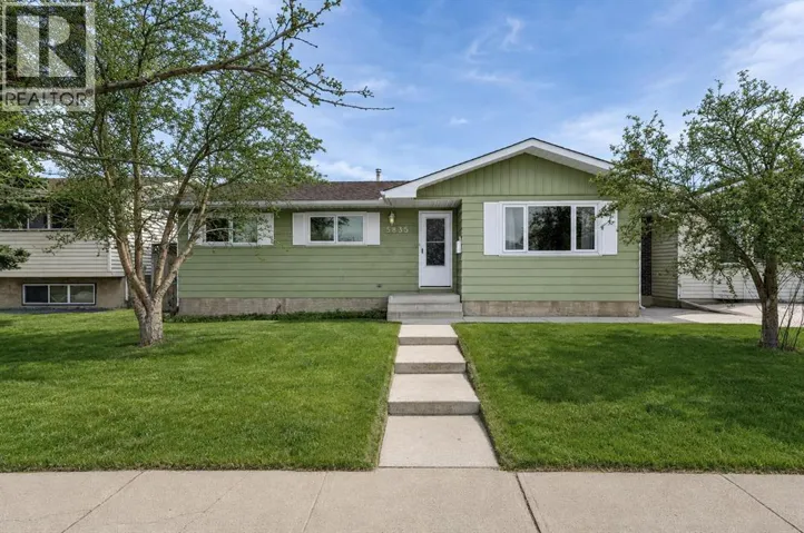 5835 28 Avenue NE, Calgary, Alberta T1Y2E4