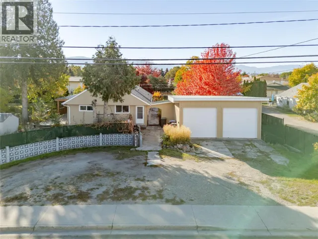 995 Leathead Road, Kelowna, British Columbia V1X2J9