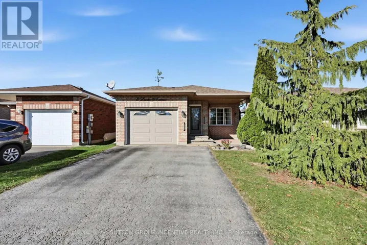 8 LUCAS AVENUE, Barrie (Holly), Ontario L4N9N1