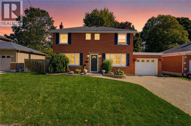 38 ADMIRAL Road, Brantford, Ontario N3R1L6