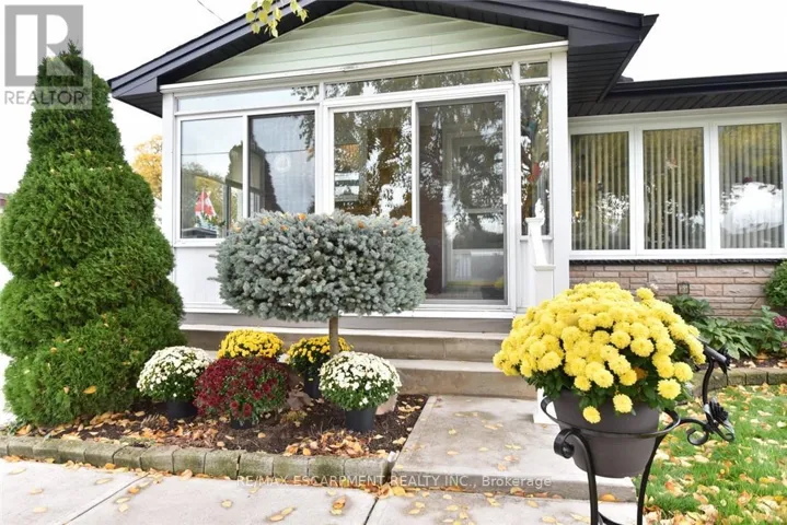 137 FIELDING CRESCENT, Hamilton (Lawfield), Ontario L8V2P7