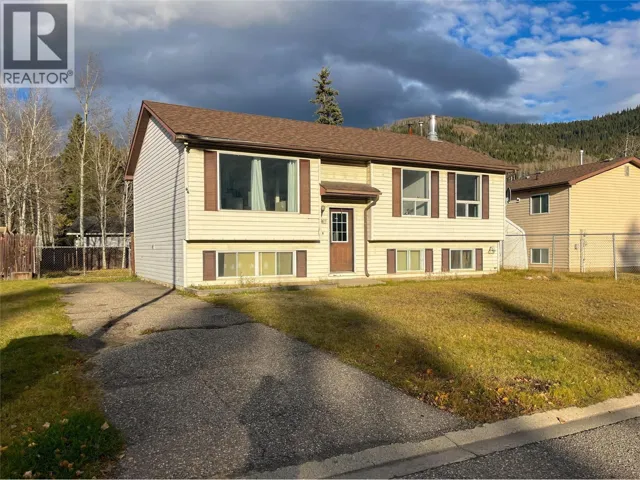 36 Kiskatinaw Place, Tumbler Ridge, British Columbia V0C2W0