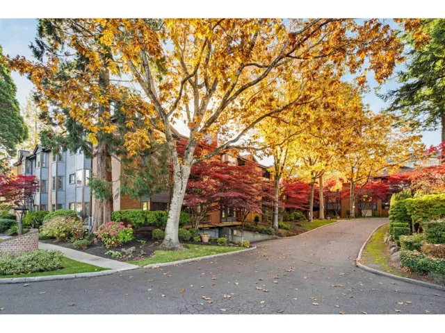 206 15300 17 AVENUE, Surrey, British Columbia V4A8Y6