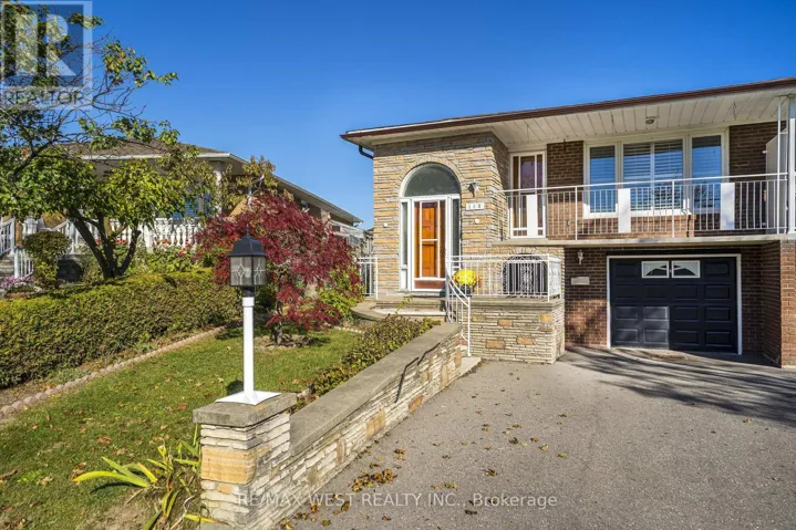 112 HARRIS CRESCENT, Vaughan (West Woodbridge), Ontario L4L1R9