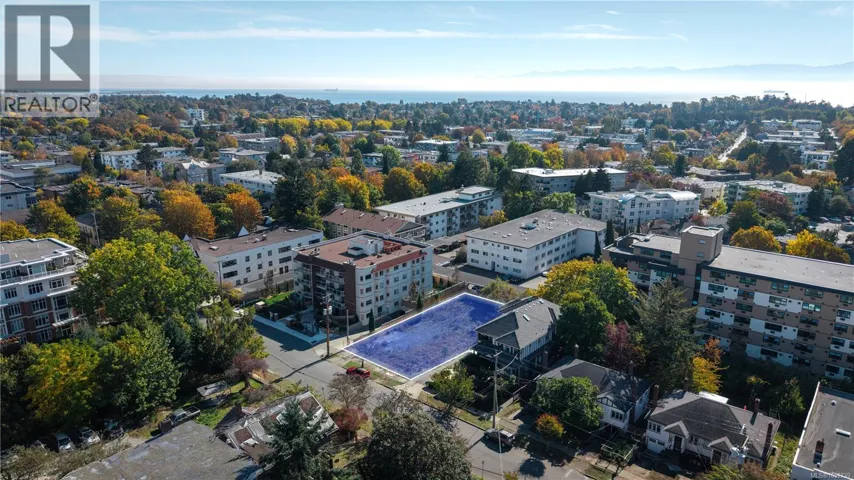 931 McClure St, Victoria, British Columbia V8V3E8