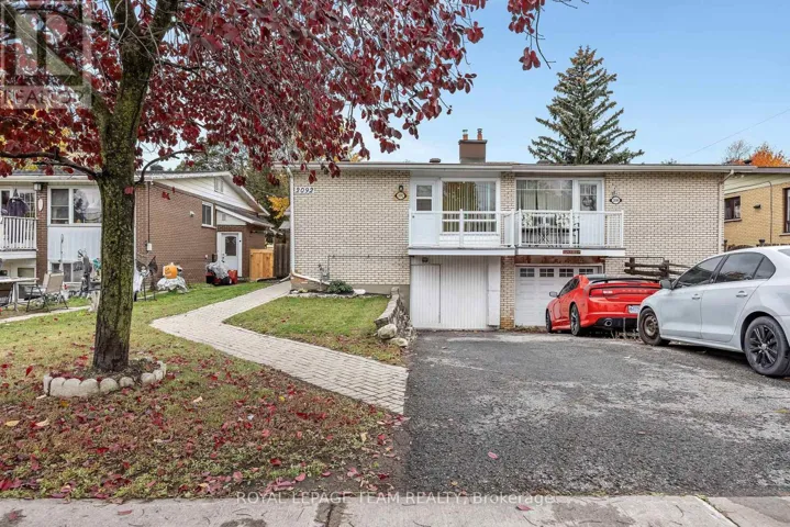 2092 ST LAURENT BOULEVARD, Ottawa, Ontario K1G1A9