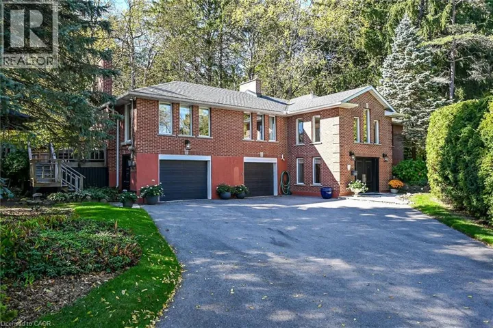 311 GOLF LINKS Road, Hamilton, Ontario L9G2N6