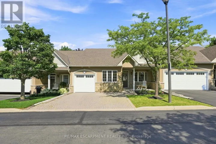 41 - 212 STONEHENGE DRIVE, Hamilton (Meadowlands), Ontario L9K1N4