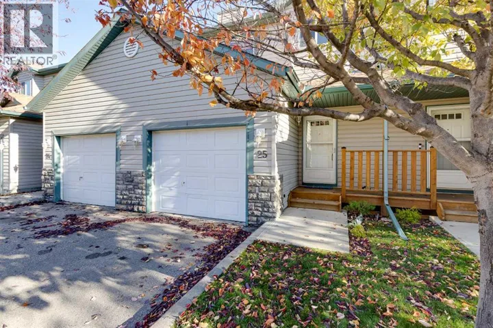 25, 156 Canoe Drive SW, Airdrie, Alberta T4B2Z3