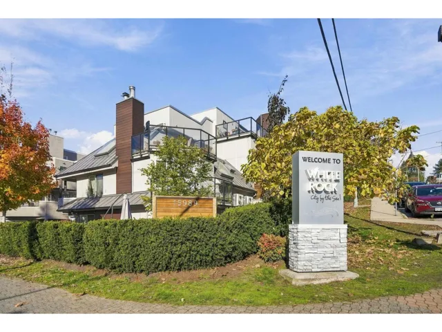 9 15989 MARINE DRIVE, White Rock, British Columbia V4B1G1