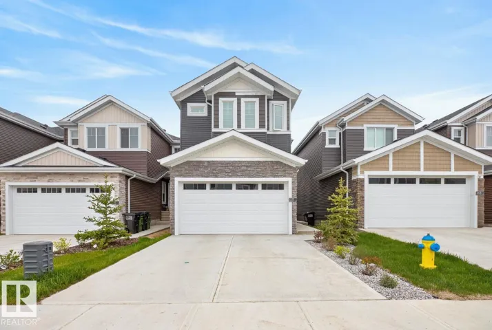 3227 Magpie LI NW, Edmonton, Alberta T5S0V4