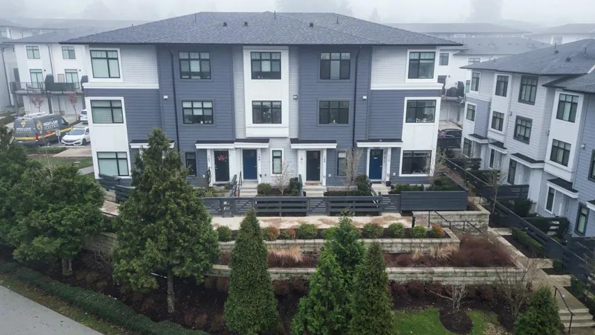 109 15235 SITKA DRIVE, Surrey, British Columbia V3S0A9