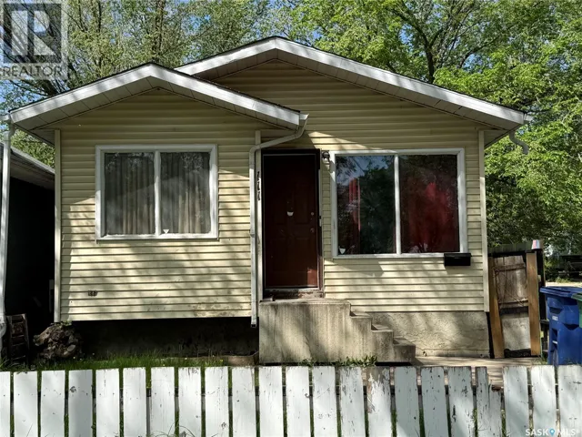 111 M AVENUE S, Saskatoon, Saskatchewan S7M2K1