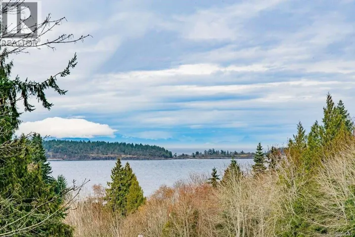 7810 Aats Rd, Lantzville, British Columbia V0R2H0