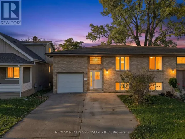 630 BRAZIL AVENUE, Windsor, Ontario N8X2X5