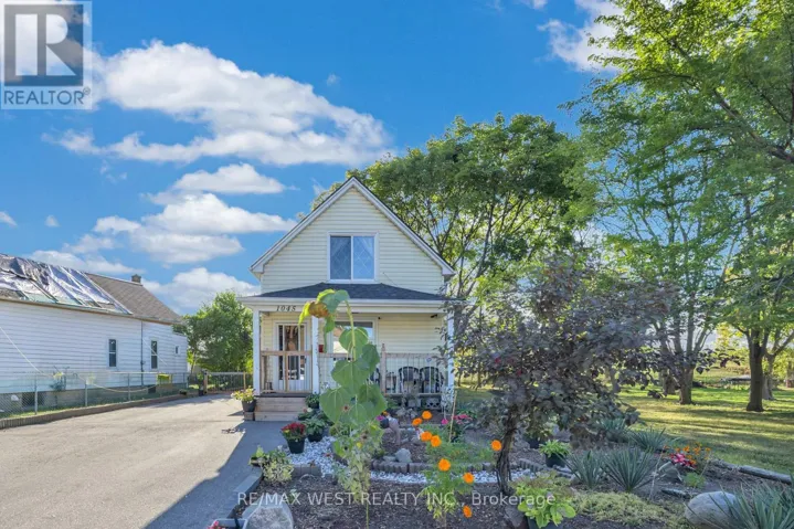 1045 WELLINGTON AVENUE, Windsor, Ontario N9A5K2