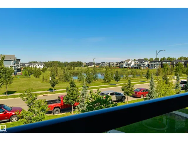 8265 CHAPPELLE WY SW, Edmonton, Alberta T6W3Y8
